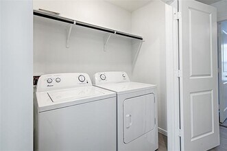 1213 Falcon Hts Dr in Heath, TX - Building Photo - Building Photo