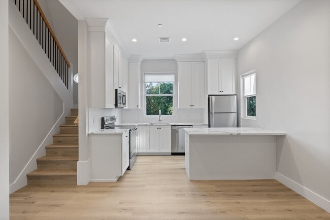 property at 186 Bedford St