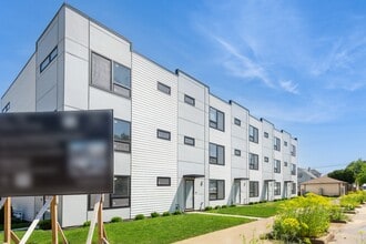 946 Beloit Ave in Forest Park, IL - Building Photo - Building Photo