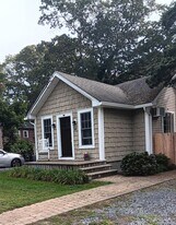 94 New York Ave in Sound Beach, NY - Building Photo