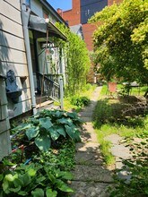 45 Park St, Unit 2 in Buffalo, NY - Foto de edificio - Building Photo