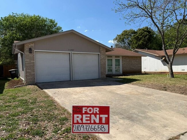 11207 Spring Mint in San Antonio, TX - Building Photo - Building Photo