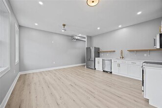 1109 E Carson St in Pittsburgh, PA - Building Photo - Building Photo