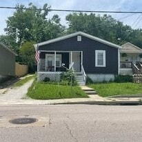 765 S Main St in St. Clair, MO - Building Photo