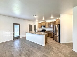 718 Freedom Cir in Nolanville, TX - Building Photo - Building Photo