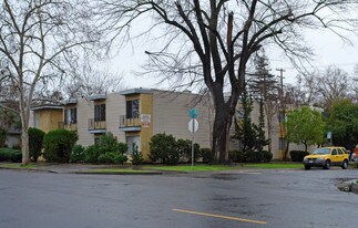 Marantha Apartments in Sacramento, CA - Building Photo