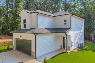 155 Carey St in Royston, GA - Building Photo - Building Photo