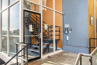 1275 Federal Ave in Los Angeles, CA - Foto de edificio - Building Photo