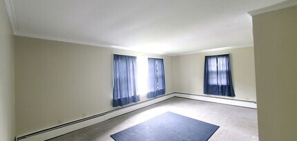263 W 13th St in Elmira Heights, NY - Building Photo - Building Photo
