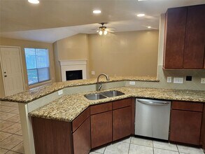 3314 D H Watkins Dr in Deer Park, TX - Building Photo - Building Photo