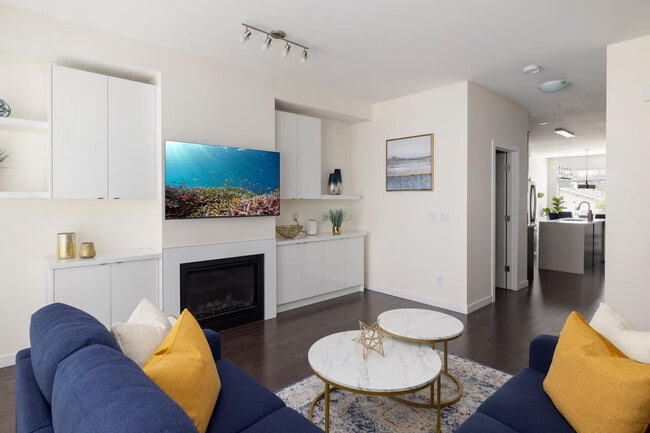 property at 3804 Parkhill Pl SW