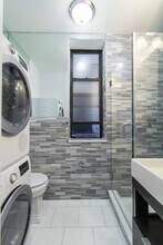 432 E 13th St in New York, NY - Foto de edificio - Building Photo