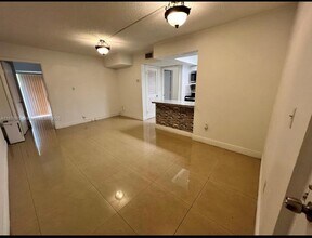 850 SW 129th Pl in Miami, FL - Building Photo - Building Photo