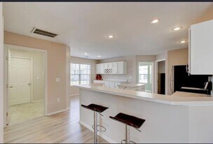 5172 Vinings Bend, Unit 5172C in Dublin, OH - Building Photo