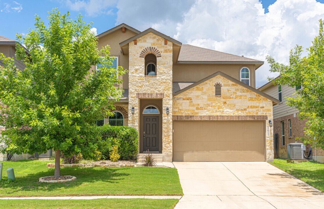 12911 White Oak Mill in San Antonio, TX - Building Photo