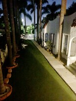 806 4/5-805 N Poinsettia Pl in Los Angeles, CA - Building Photo