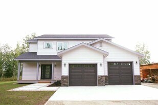 1575 Summer Dr in Delta Junction, AK - Building Photo