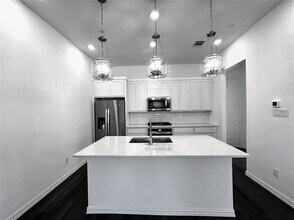 1070 Old Rosebud Dr in Allen, TX - Building Photo - Building Photo