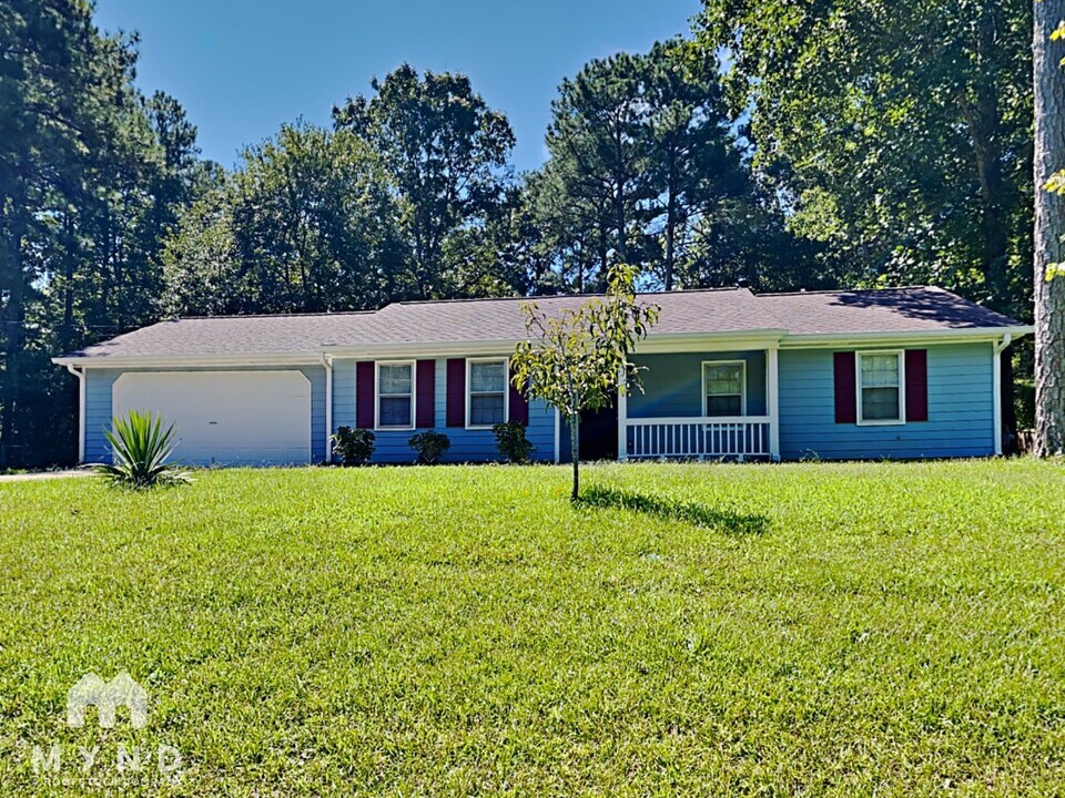 105 Heritage Way in Covington, GA - Building Photo