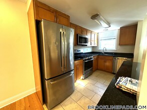 595 VFW Parkway in Boston, MA - Building Photo - Building Photo