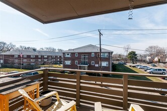 3 Arizona Terrace, Unit 5 in Arlington, MA - Building Photo - Building Photo