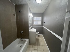 5504 Wheaton Dr in Fort Worth, TX - Building Photo - Building Photo