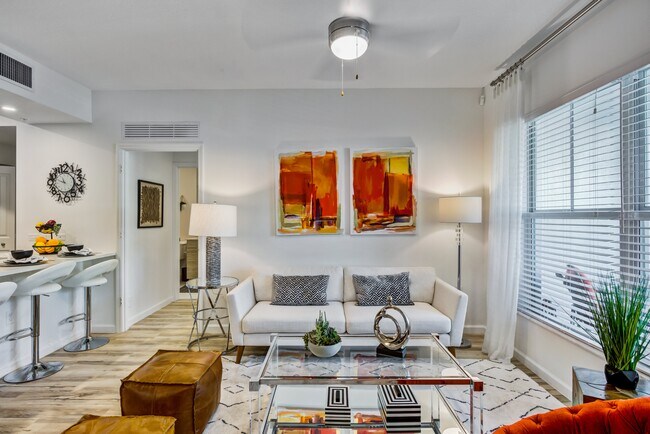 Avalon Miramar Park Place II in Miramar, FL - Building Photo - Building Photo