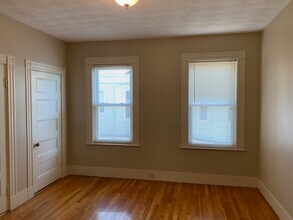 14 Marlboro St in Belmont, MA - Building Photo - Building Photo