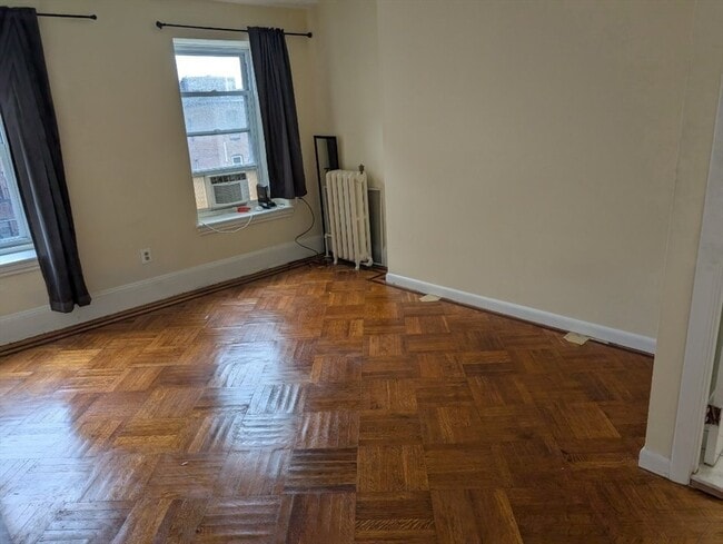 239 W Newton St, Unit 8##