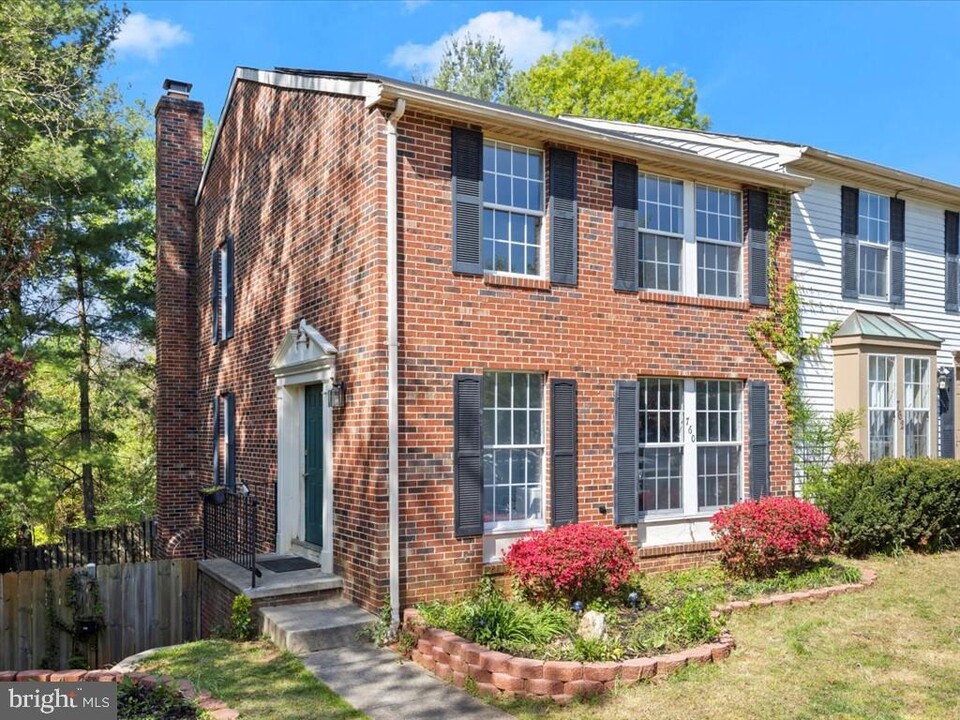 760 Clifftop Dr in Gaithersburg, MD - Building Photo