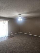 6401 Melinda Dr in Forest Hill, TX - Building Photo - Building Photo