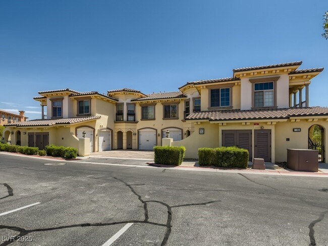 17 Via Visione in Henderson, NV - Building Photo - Building Photo