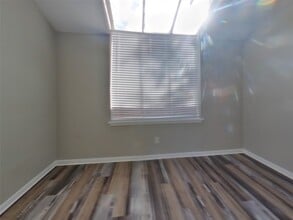 7114 River Garden Dr in Houston, TX - Building Photo - Building Photo