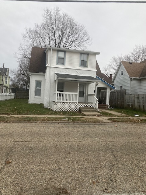 410 Seminary St