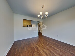 15015 Silver Thorne Way in Carmel, IN - Building Photo - Building Photo