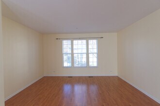 2762 N Greenwood Ave in Arlington Heights, IL - Building Photo - Building Photo