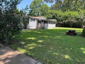 133 Cherokee Ln in Onalaska, TX - Building Photo - Building Photo