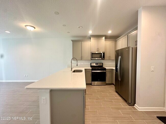 215 Pine Bluff Dr in St. Augustine, FL - Building Photo - Building Photo