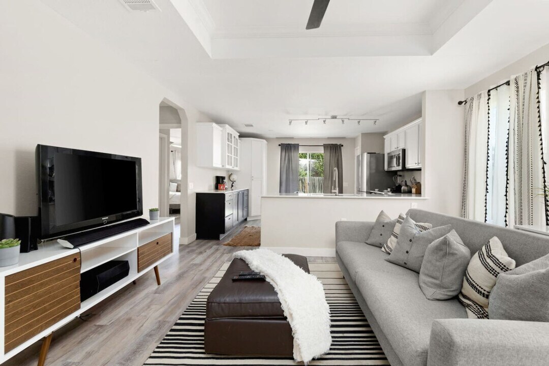 1716 Poppy Seed Ln-Unit -ID1223254P in Austin, TX - Building Photo