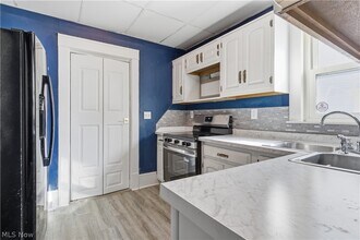 1729 E 26th St in Ashtabula, OH - Building Photo - Building Photo