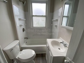 810 Cleveland Ave in Cincinnati, OH - Building Photo - Building Photo