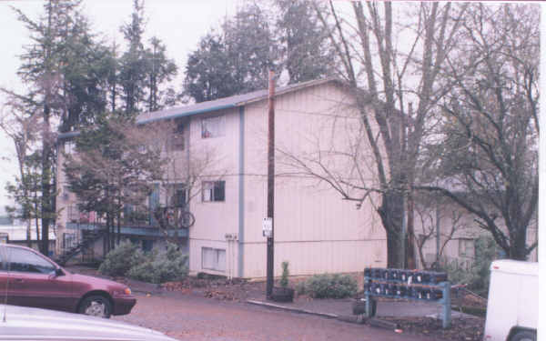 Hillside Terrace Apartments in Oregon City, OR - Foto de edificio - Building Photo