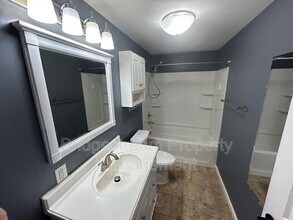 3112 Charlotte Mill Dr in Moraine, OH - Building Photo - Building Photo