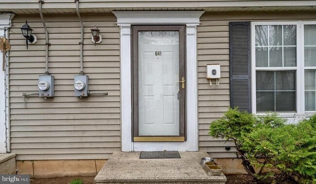 property at 641 Lamberton St