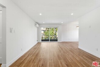 1861 Midvale Ave in Los Angeles, CA - Building Photo - Building Photo