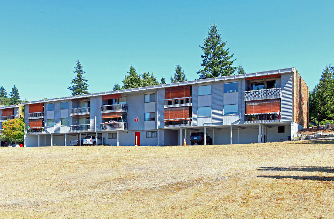 Wa Ki apartments in Bremerton, WA - Building Photo