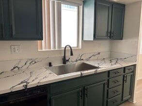 550 E Providencia Ave, Unit C in Burbank, CA - Building Photo - Building Photo