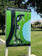 14500 Las Palmas Dr in Bakersfield, CA - Building Photo - Building Photo