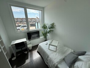 80 Grn Gdns Blvd in Toronto, ON - Building Photo - Building Photo