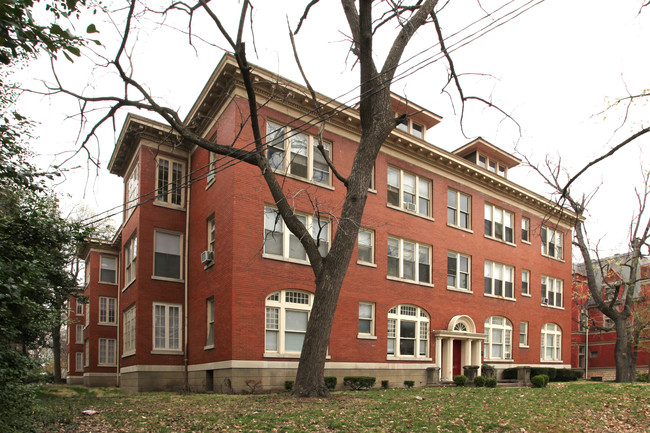 1340 S 3rd St in Louisville, KY - Foto de edificio - Building Photo